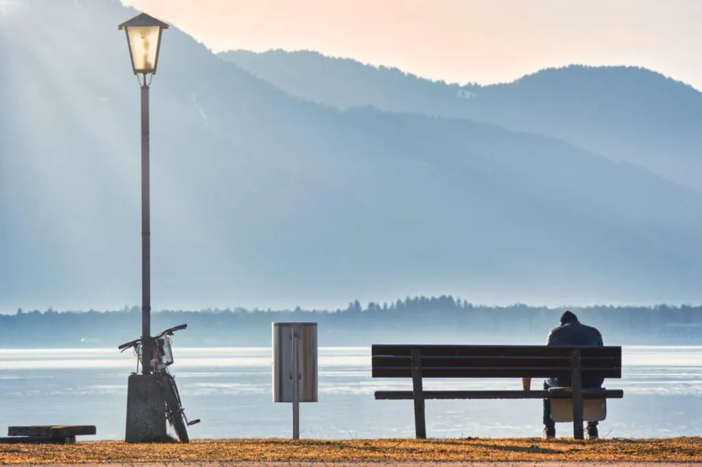 5 Tips to Feel More Connected in an Increasingly Disconnected World